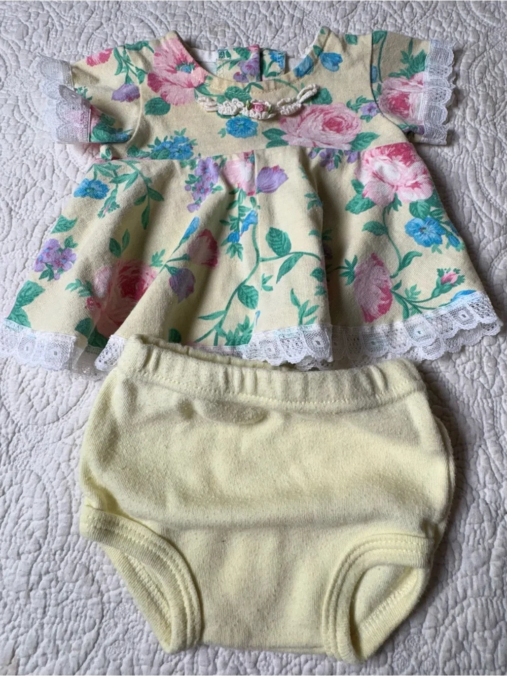 Vintage Kids Floral Short-Sleeve Dress and Bloomers Set - Yellow